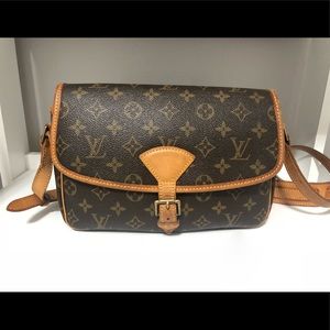 AUTHENTIC Louis Vuitton Sologne Monogram Crossbody